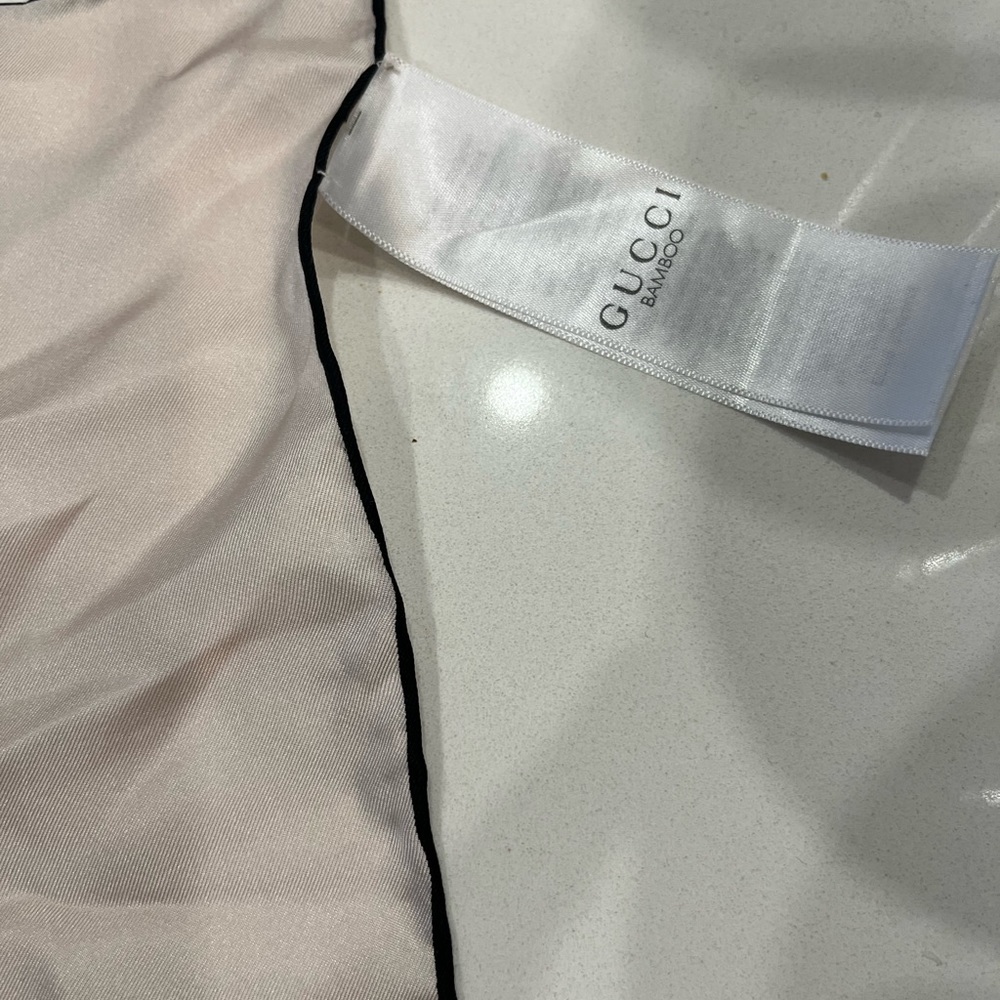 ORIGINAL GUCCI brand new silk bamboo scarf
